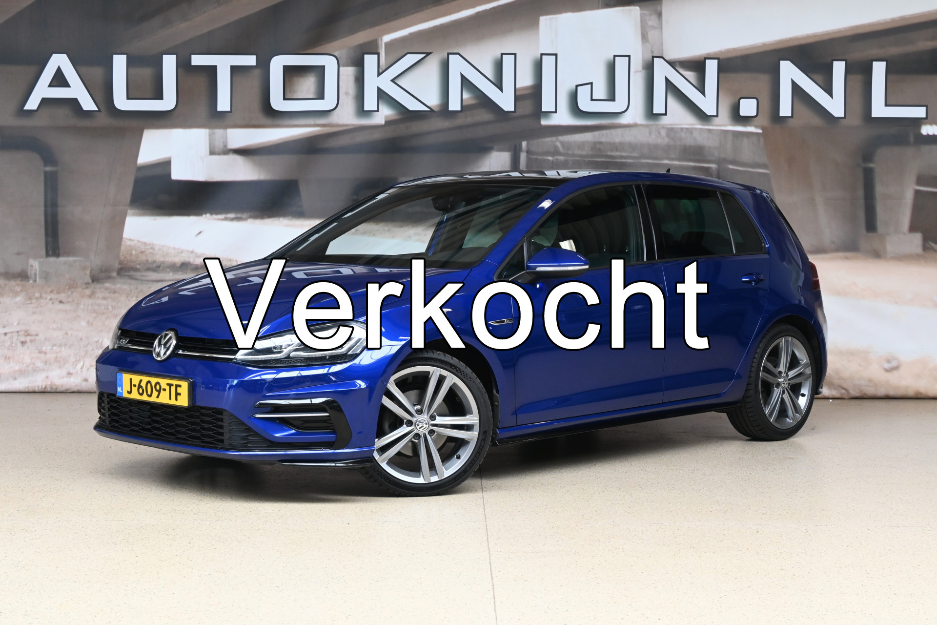 56195198-0.jpg